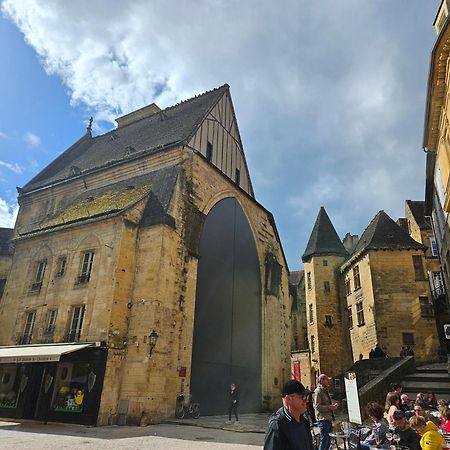 La Maison Valentin Au Coeur De La Cite Medievale Sarlat-la-Canéda Exterior photo