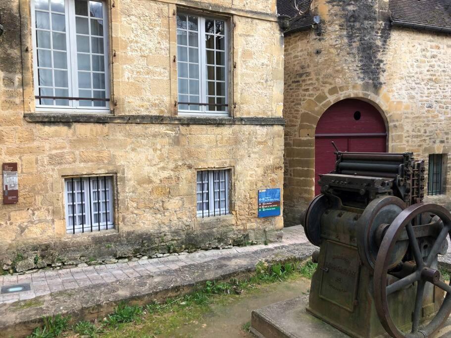 La Maison Valentin Au Coeur De La Cite Medievale Sarlat-la-Canéda Exterior photo